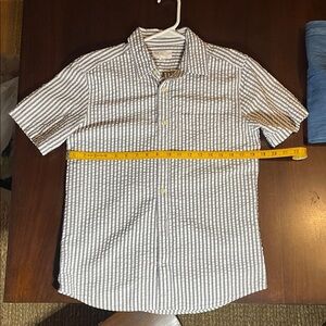 GAP Collared Buttondown